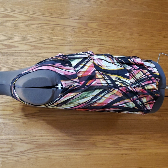 Worthington - Colorful Ruffle Tank - (Ladies Medium) - Picture 12 of 13